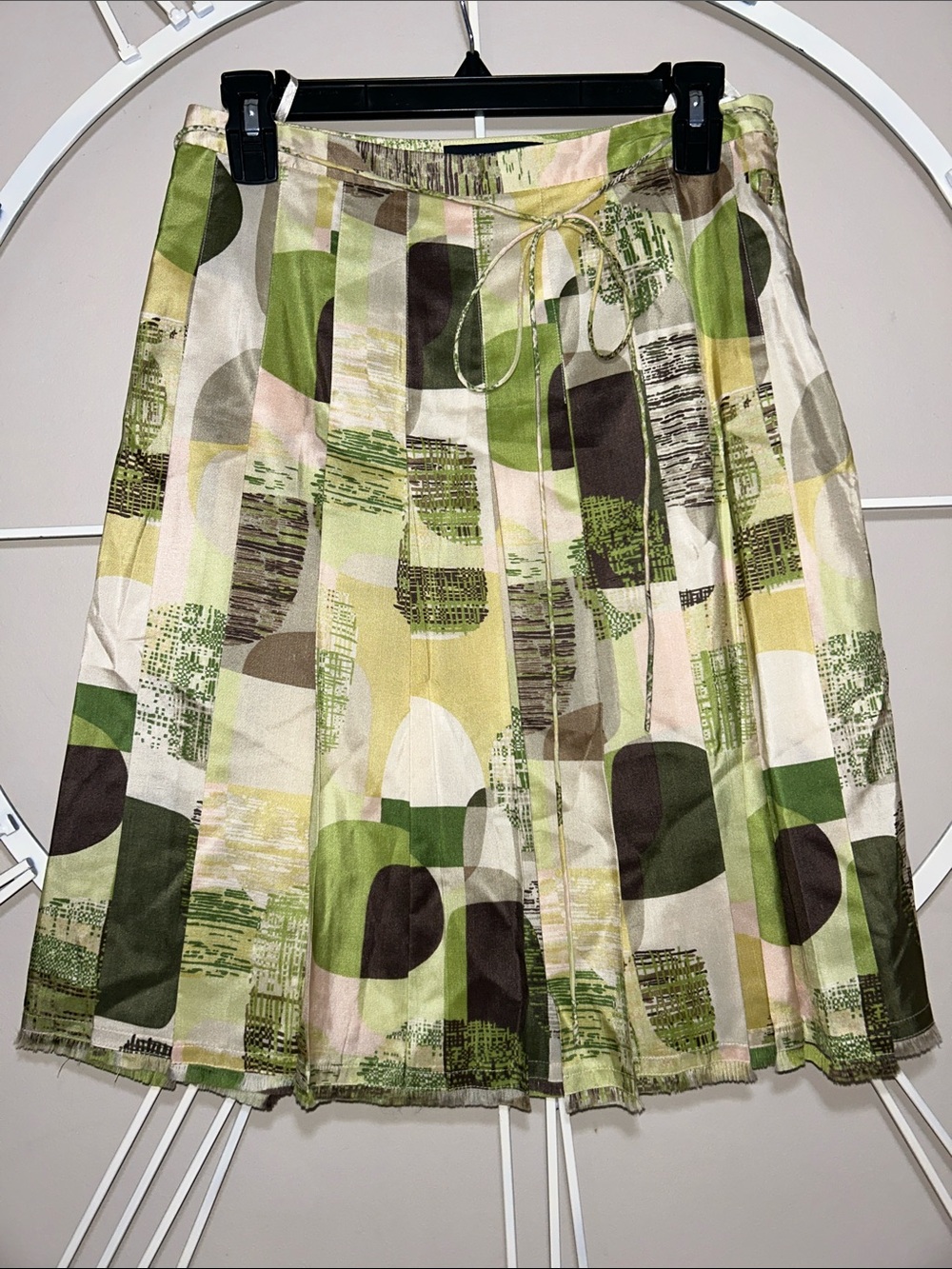 Banana Republic 100% Silk Pleated Green and Earth Toned Multi-Print A-Line Skirt